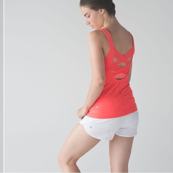 Lululemon rise and flow tank - Picture 3 of 7